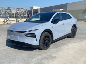 小鹏G7 2025款 702 超长续航 Ultra