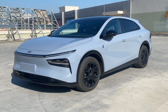 小鹏G7 2025款 702 超长续航 Ultra