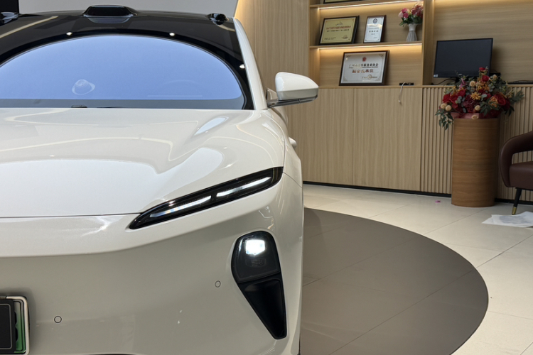 蔚来ET5 2022款 75kWh车身外观6006