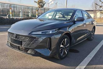 长安 逸动PHEV 2025款 智慧新蓝鲸 145KM 战舰版