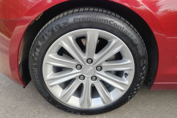 凯迪拉克ATS-L 2017款 28T 时尚型中控内饰7010