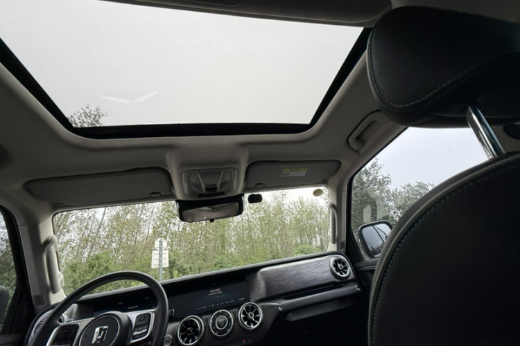 坦克300 2023款 越野版 2.0T 挑战者车身外观6011