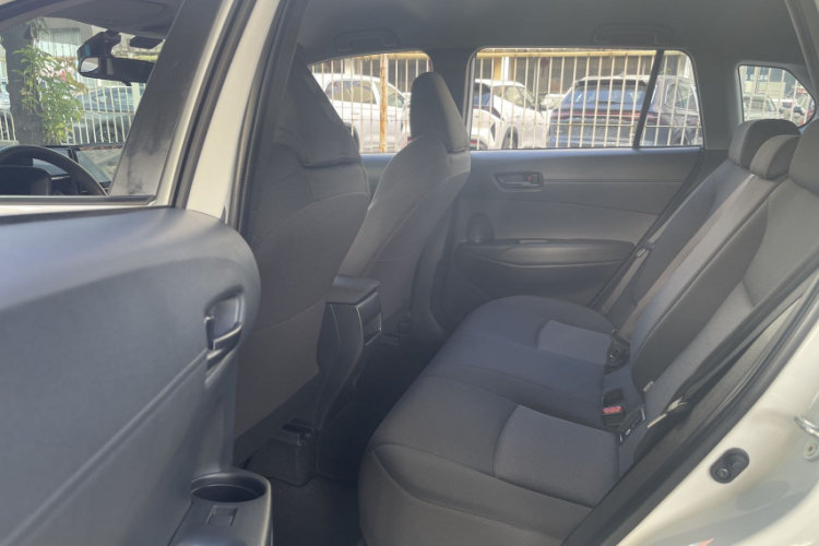 丰田 锋兰达 2023款 2.0L CVT精英版中控内饰7003