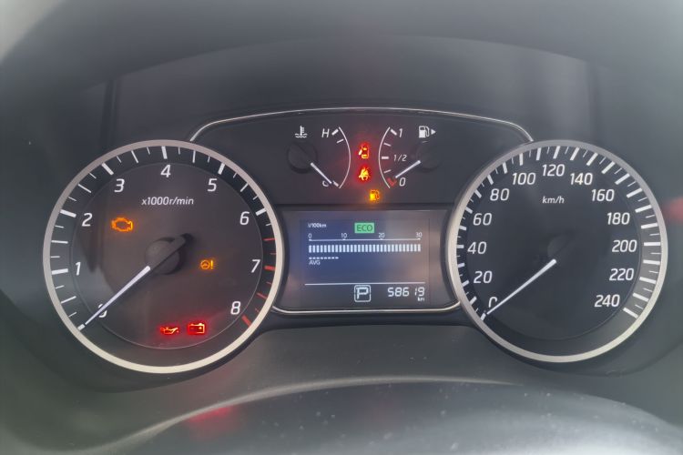 日产 轩逸 2021款 经典 1.6XL CVT豪华版中控内饰15