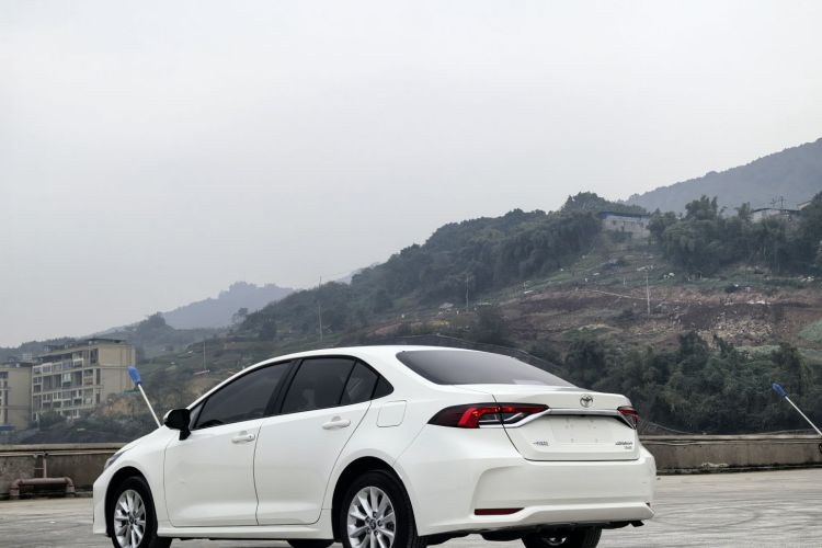 丰田 卡罗拉 2021款 1.2T S-CVT精英PLUS版车身外观6008