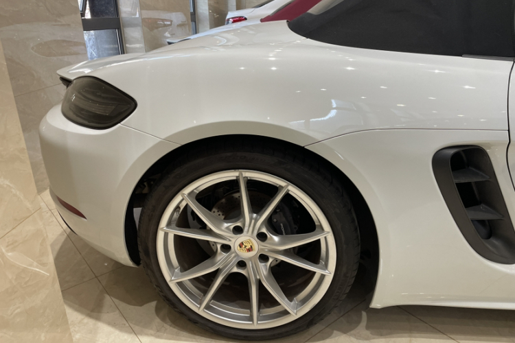 保时捷718 2022款 Boxster T 2.0T车身外观6008