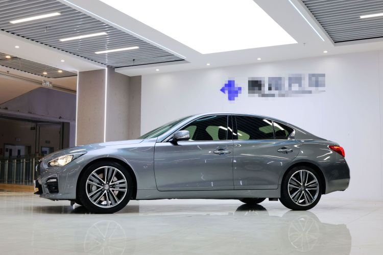 英菲尼迪Q50 2014款 3.7L 豪华运动版车身外观6002