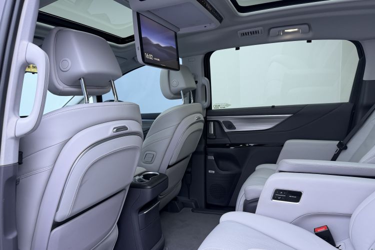 别克GL8 2025款 陆尊 尊享版中控内饰7004