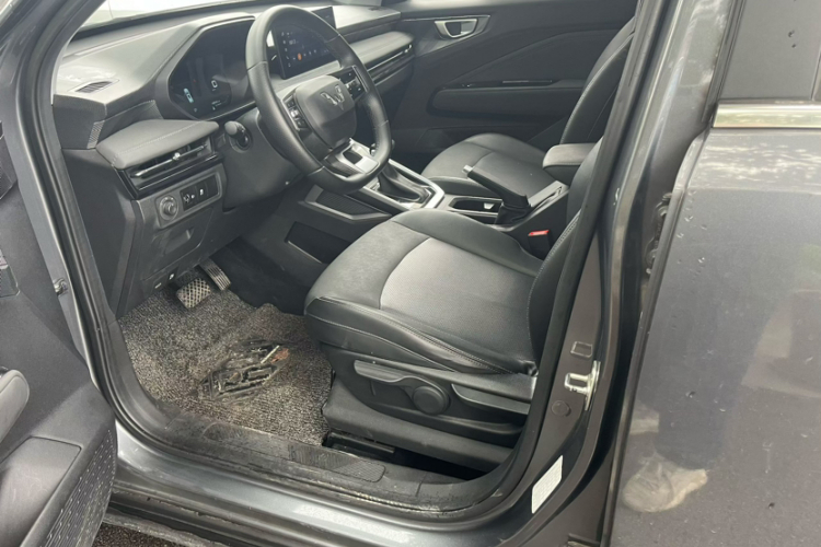 五菱汽车 五菱星驰 2022款 1.5L CVT畅享型中控内饰7002