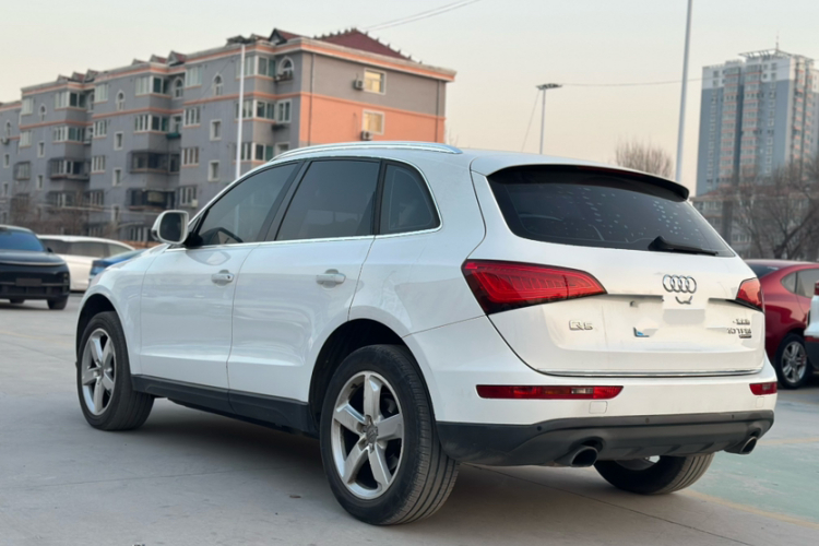 奥迪Q5 2016款 40 TFSI 技术型车身外观6004