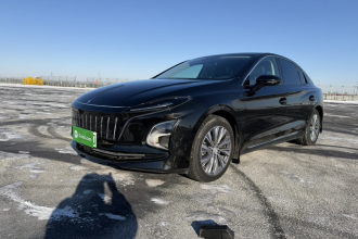 红旗E-QM5 2022款 431km 充电乐享版