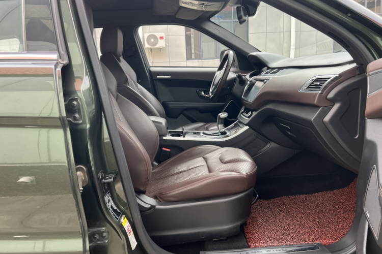 陆风X7 2015款 2.0T 全景尊贵版中控内饰7007