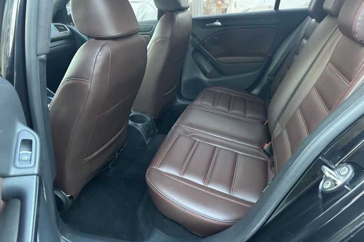 大众 高尔夫 2012款 1.6 自动时尚型中控内饰7003