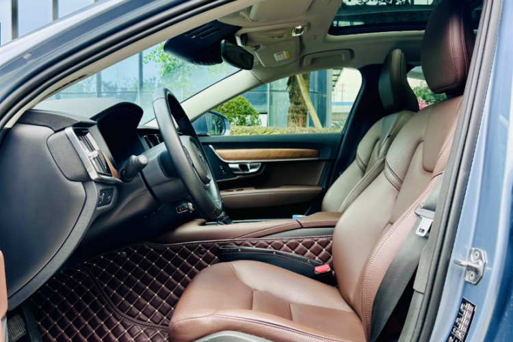 沃尔沃S90 2020款 T5 智逸豪华版中控内饰7003