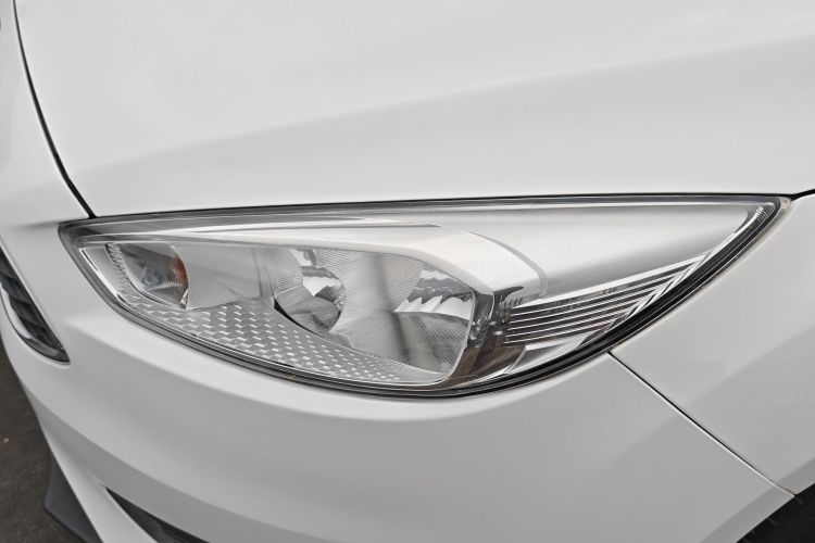 福特 福克斯 2015款 两厢 1.6L 自动风尚型局部细节36