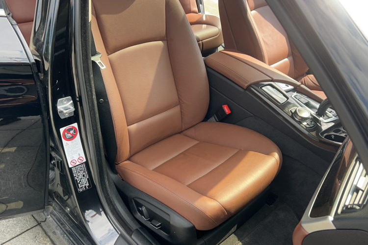 宝马5系 2014款 535Li 领先型局部细节41