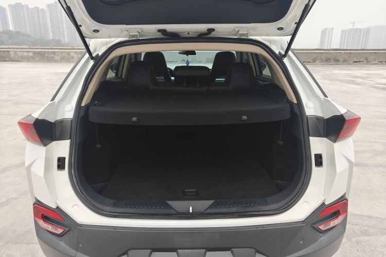 奔腾T77 2019款 230 TID 自动豪华型 国VI车身外观6011