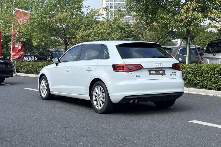 奥迪A3 2016款 Sportback 35 TFSI 领英型车身外观6008