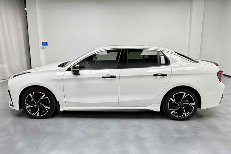 领克03 2023款 2.0TD DCT劲Pro车身外观6004