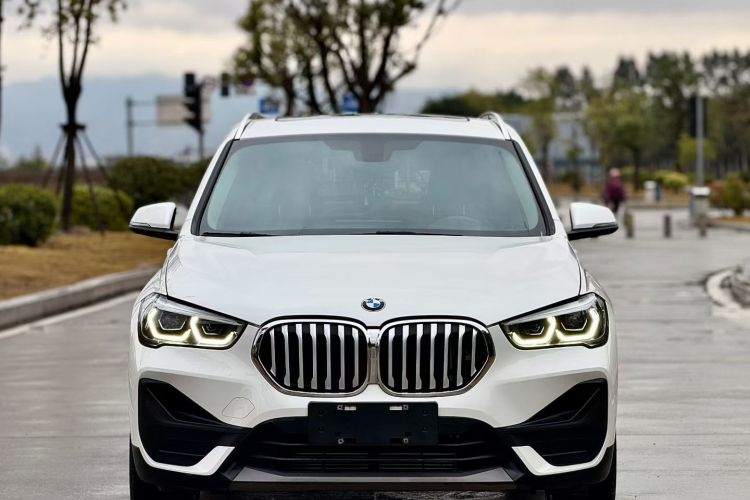 宝马X1 2021款 sDrive25Li 领先型车身外观6005