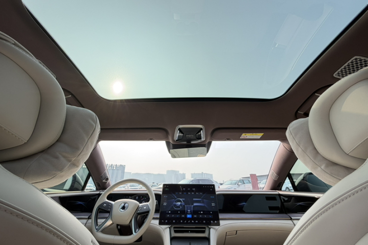 腾势Z9GT 2024款 1100四驱Max版局部细节22