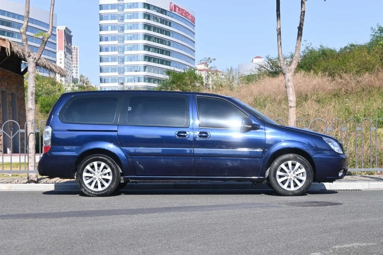 别克GL8 2014款 2.4L 经典版车身外观6004