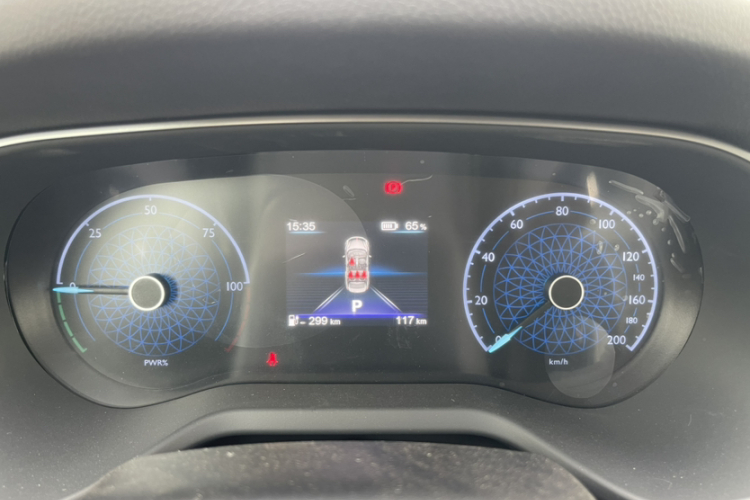 红旗E-QM5 2024款 500km 出行版车身外观6011