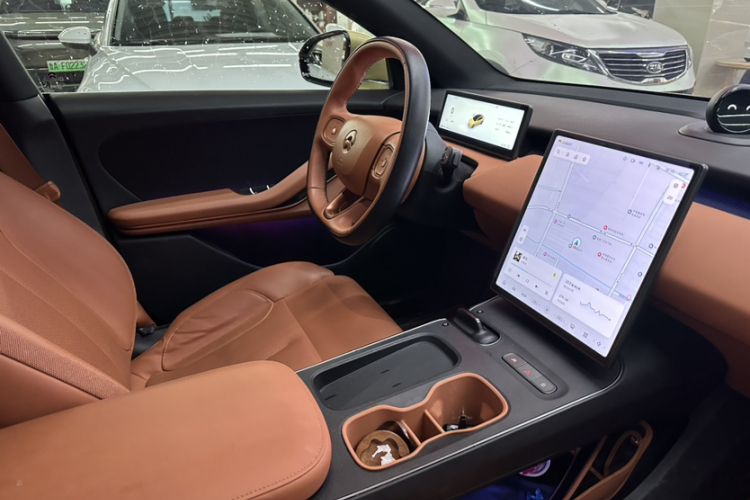 蔚来ET5 2022款 75kWh中控内饰7004