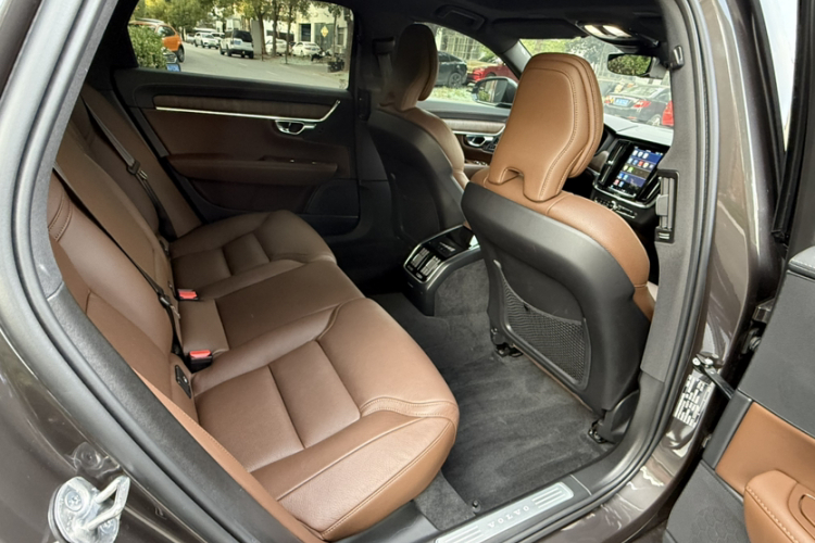 沃尔沃S90 2025款 B5 智远豪华版中控内饰7003