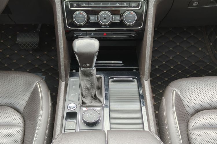 大众 途昂 2017款 530 V6 四驱至尊旗舰版局部细节18