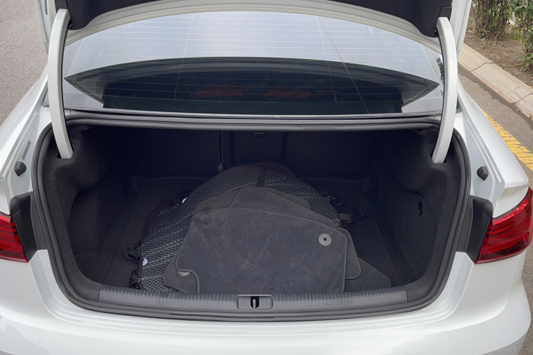 奥迪A3 2019款 Limousine 35 TFSI 进取型 国VI局部细节9001