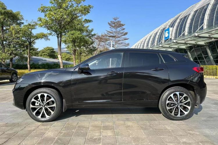 魏牌 VV7 2017款 2.0T 超豪型车身外观6004