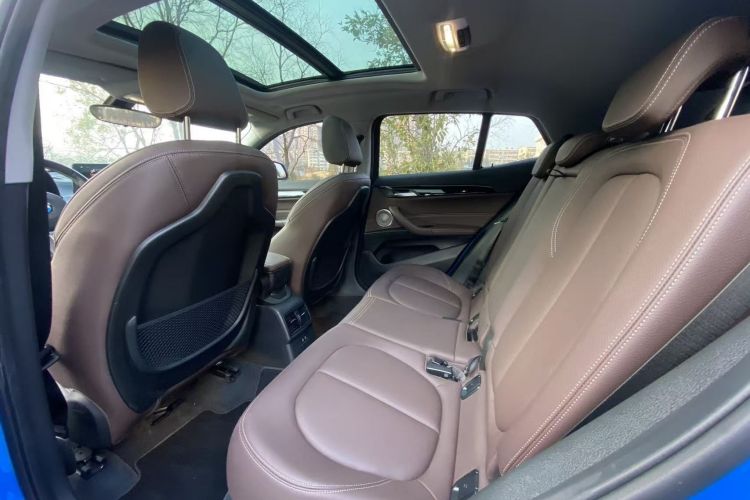 宝马X2 2023款 sDrive25i M运动曜夜版中控内饰7005