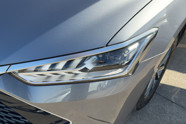 比亚迪 秦PLUS 2024款 荣耀版 DM-i 55KM领先型局部细节36