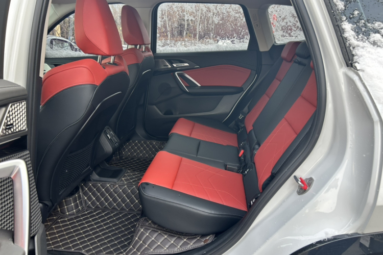 宝马X1 2023款 sDrive25Li X设计套装中控内饰7005