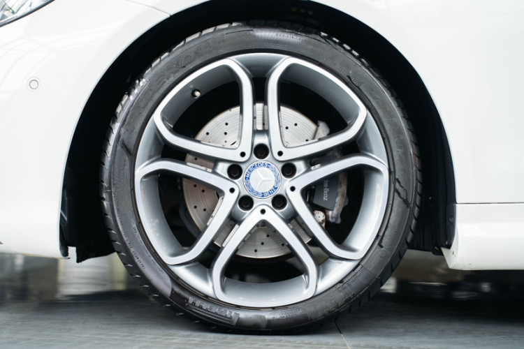 奔驰E级(进口) 2014款 E 200 轿跑版车身外观6004