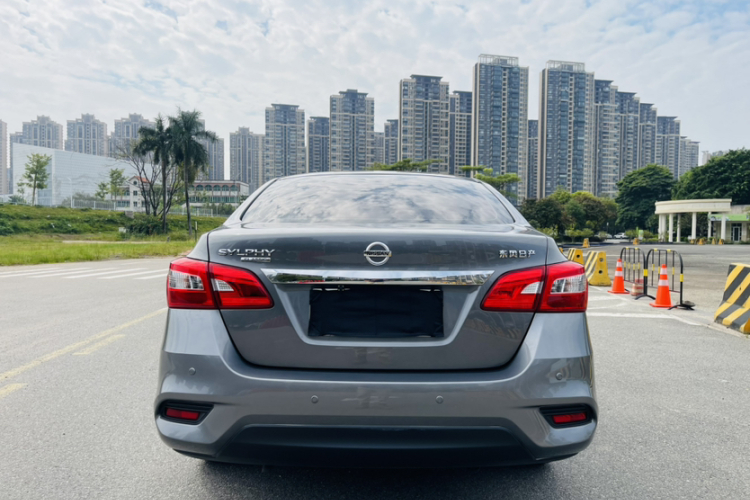 日产 轩逸 2022款 经典 1.6XE CVT舒适版车身外观6005