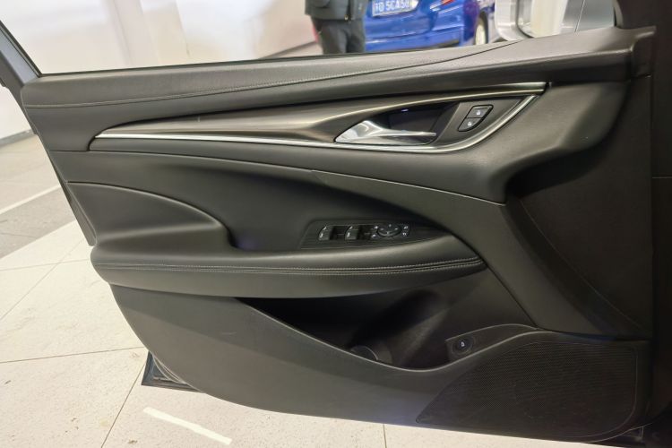 别克 君越 2018款 20T 精英型中控内饰7002