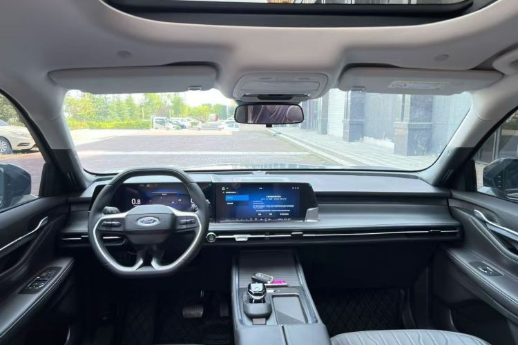 福特 2025款 锐界L 2.0T EcoBoost 两驱七座时尚型中控内饰7003