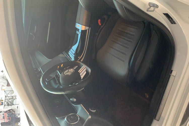 奔驰C级 2022款 改款 C 200 L 运动版中控内饰7001