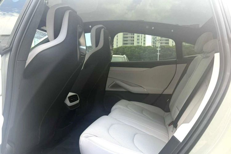 小米汽车 小米SU7 2024款 四驱超长续航高阶智驾Max版中控内饰7003