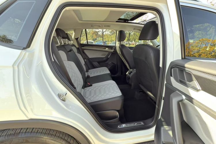 大众 探岳 2023款 330TSI 两驱豪华Plus进阶版中控内饰7014