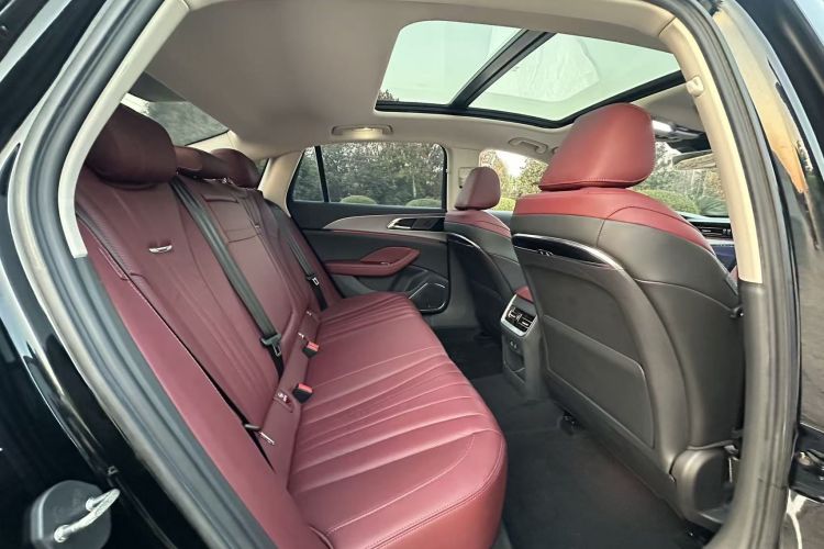 红旗H5 2024款 2.0T 自动智联旗畅版车身外观6012