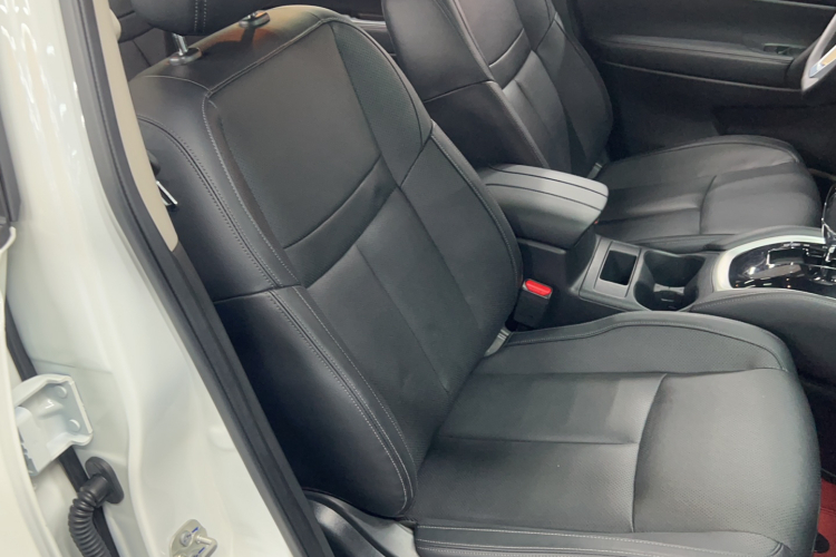 日产 奇骏 2023款 经典 2.0L 两驱智联舒享版局部细节41