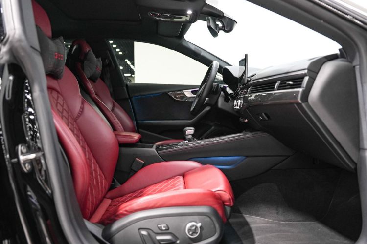 奥迪S5 2022款 S5 3.0T Sportback中控内饰7009