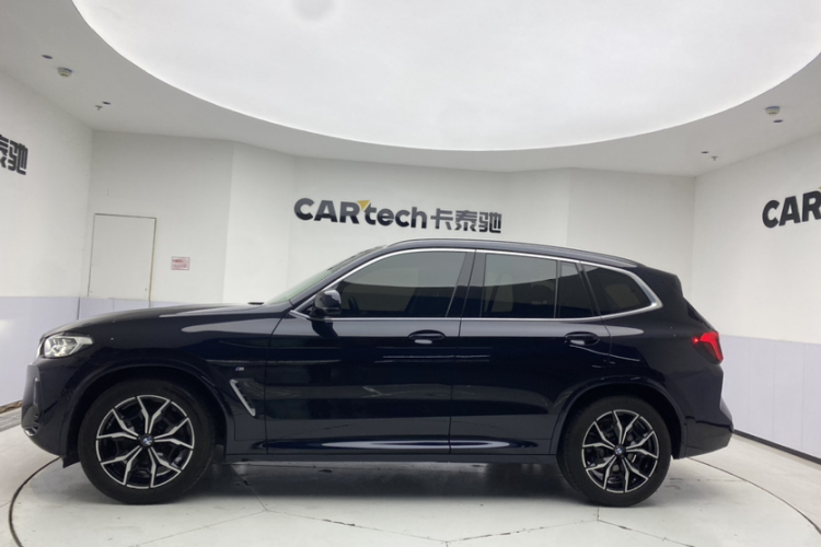 宝马X3 2022款 改款 xDrive25i M运动套装车身外观6002