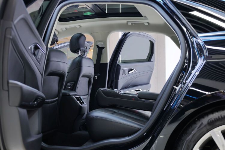 福特 金牛座 2019款 EcoBoost 245 尊享版中控内饰7008