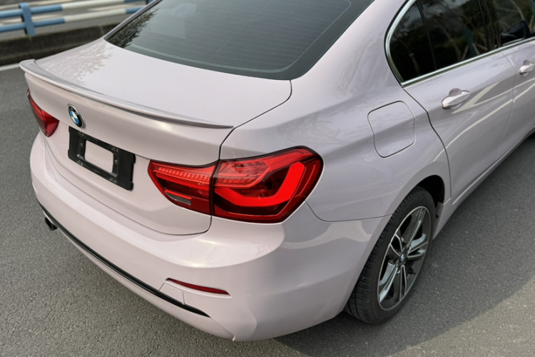 宝马1系 2018款 118i 运动型车身外观6001