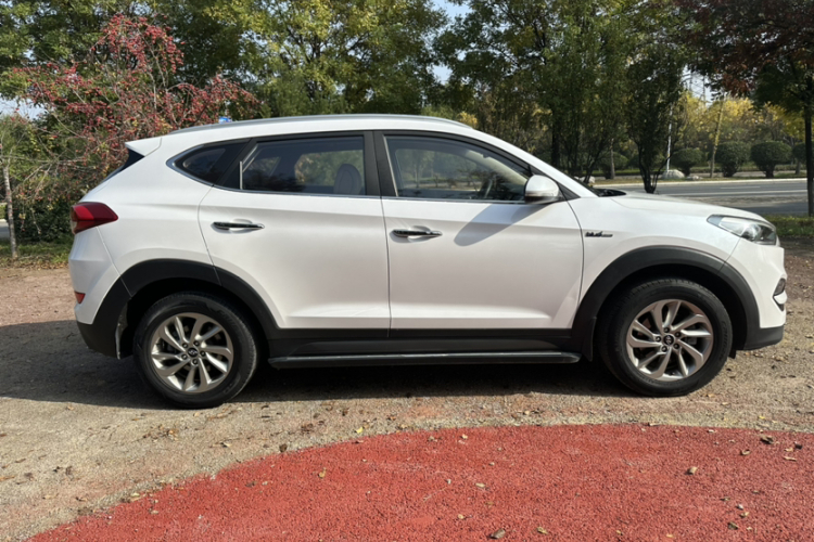 现代 途胜 2015款 1.6T 双离合两驱智能型车身外观6001