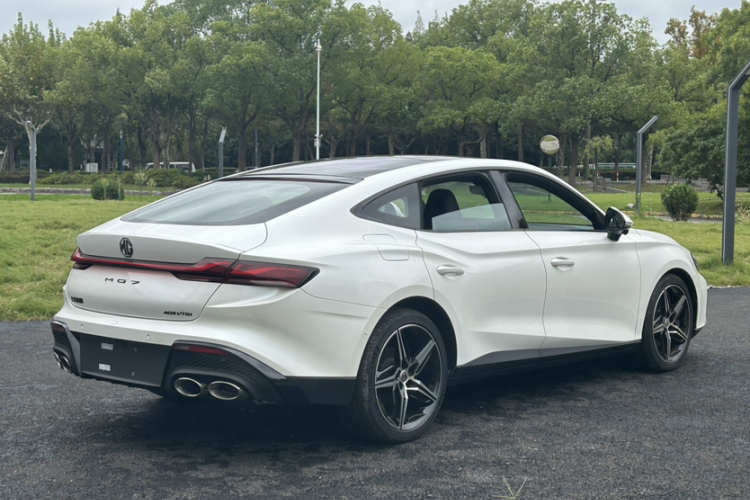 名爵 MG7 2025款 2.0T Trophy+ 超级智驾版车身外观6005